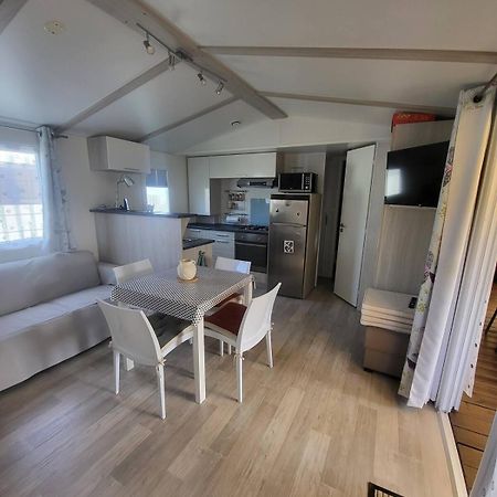 Mobil-Home Montmartin-Sur-Mer Hauteville-sur-Mer Exteriér fotografie